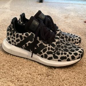 Adidas Cheetah print Sneakers SZ 8.5